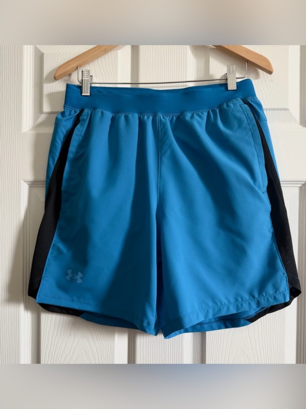 NWT Under Armour Teal Blue Athletic Shorts with Black Panels